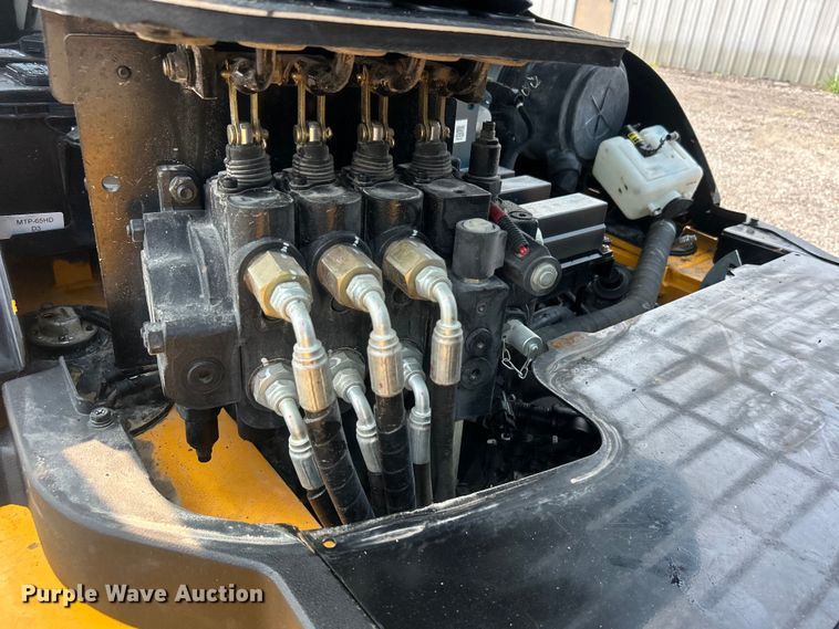 image for item EG0873 2017 Hyundai 50DA-9F forklift