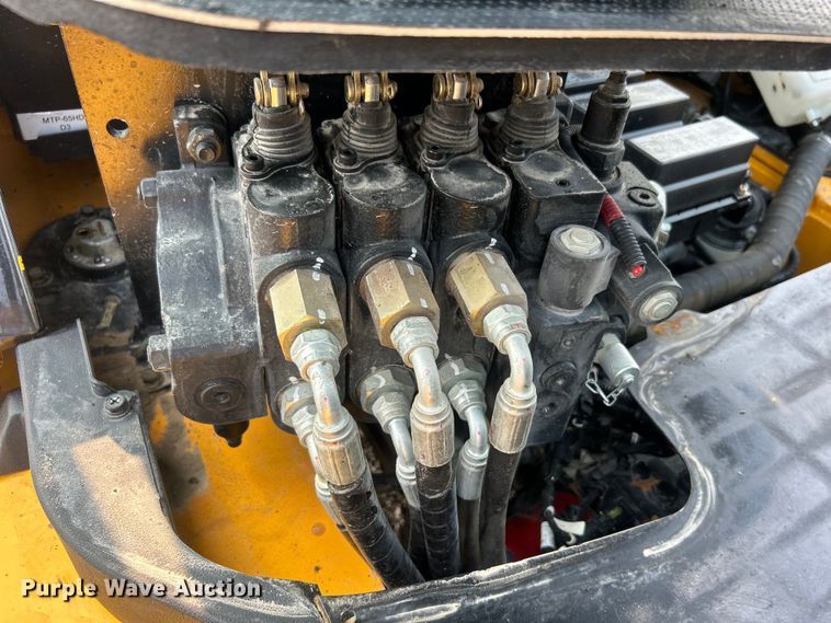 image for item EG0873 2017 Hyundai 50DA-9F forklift