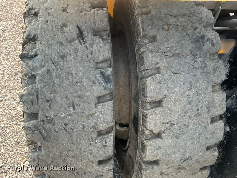 image for item EG0873 2017 Hyundai 50DA-9F forklift