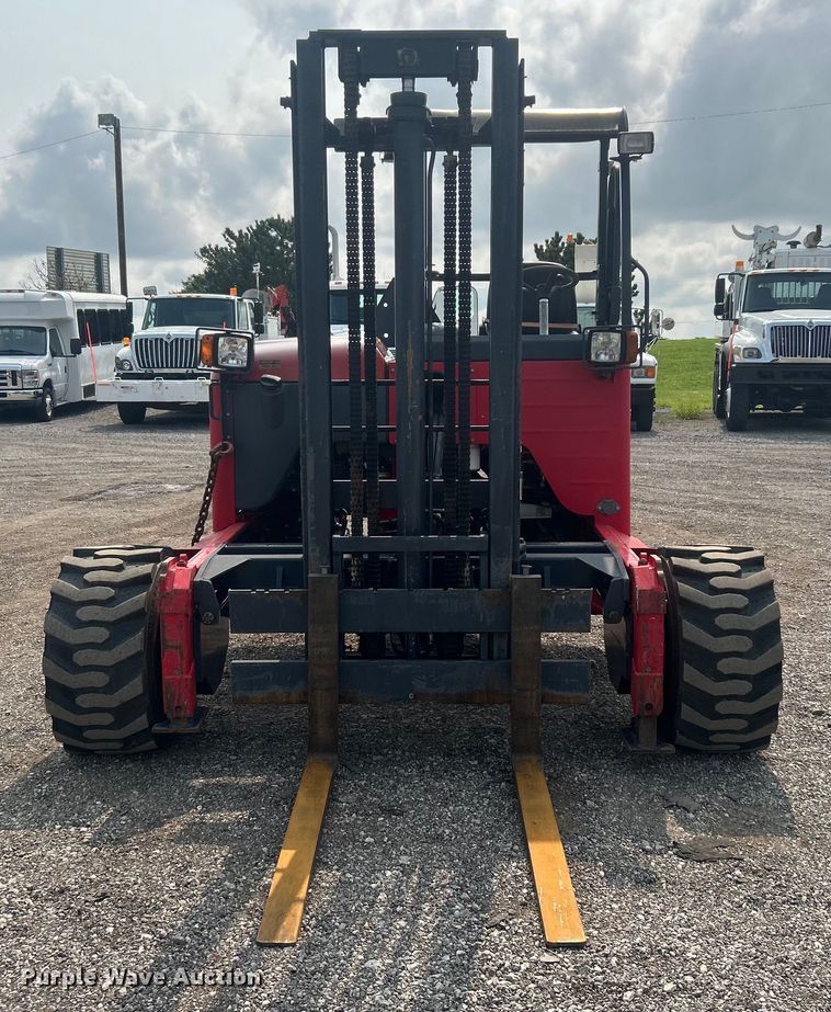 image for item EG0875 2006 Moffett M55 forklift