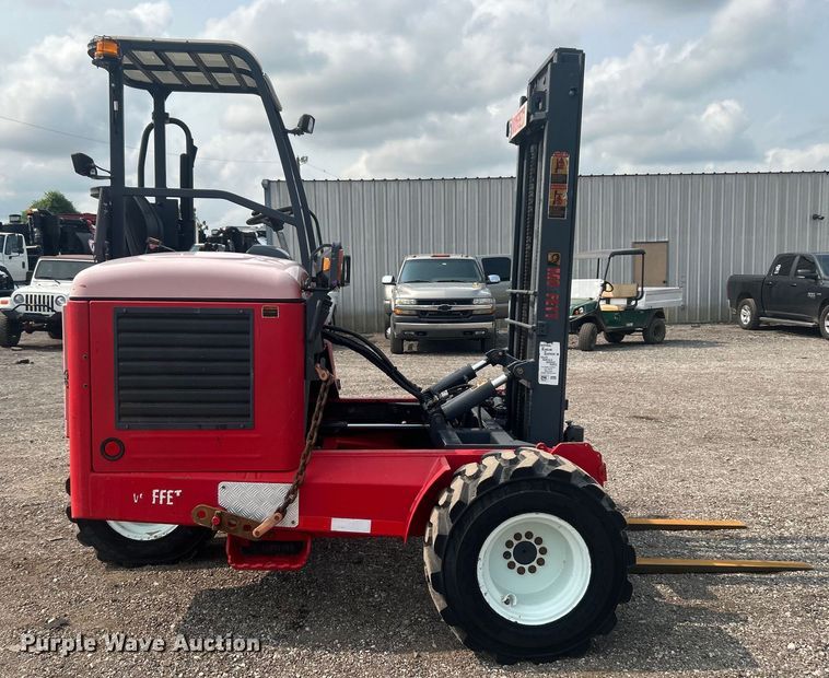 image for item EG0875 2006 Moffett M55 forklift