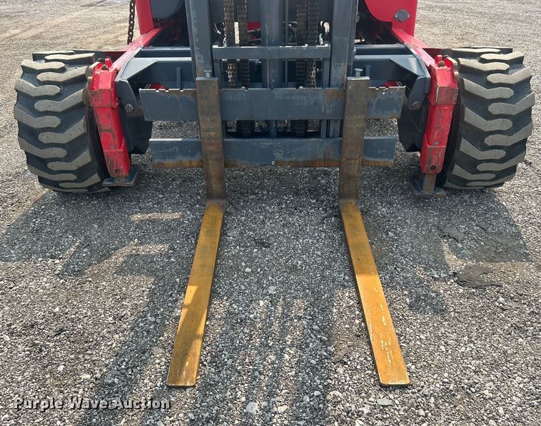 image for item EG0875 2006 Moffett M55 forklift