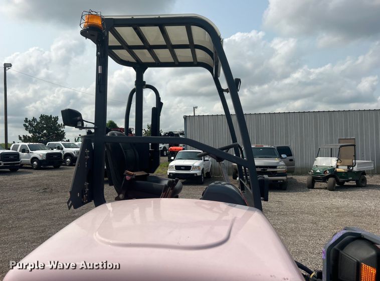 image for item EG0875 2006 Moffett M55 forklift