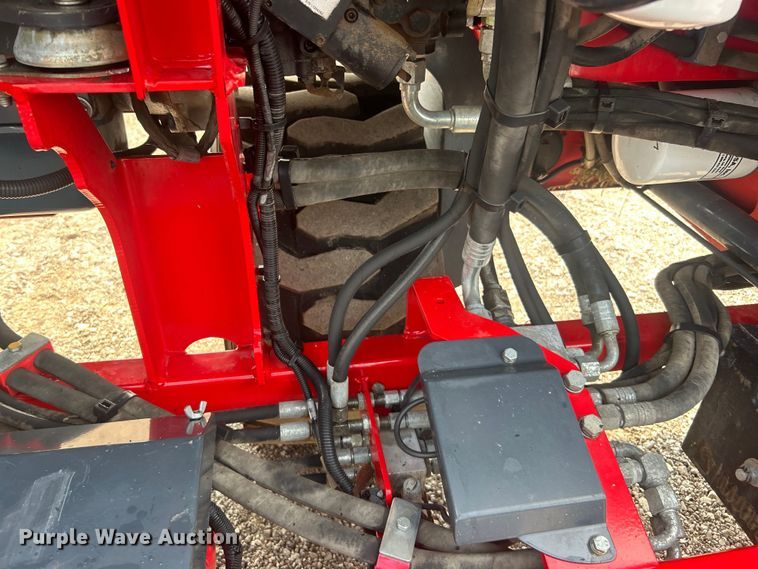 image for item EG0875 2006 Moffett M55 forklift