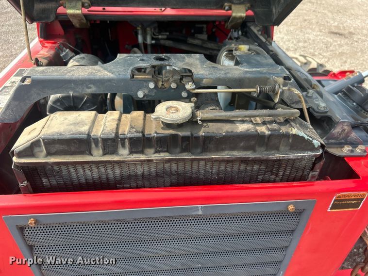 image for item EG0875 2006 Moffett M55 forklift