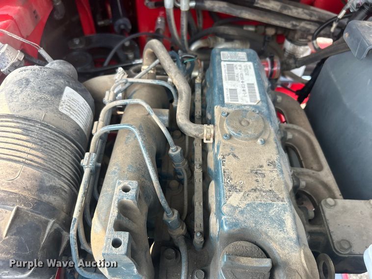 image for item EG0875 2006 Moffett M55 forklift