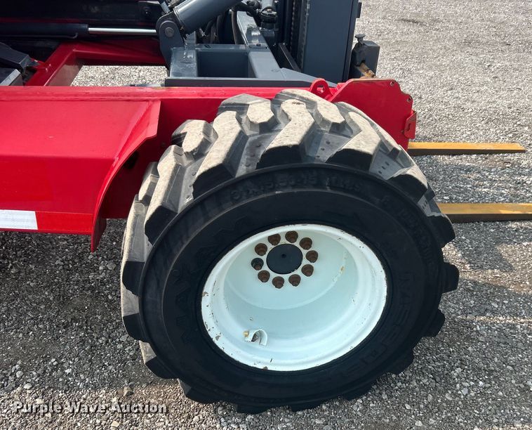 image for item EG0875 2006 Moffett M55 forklift