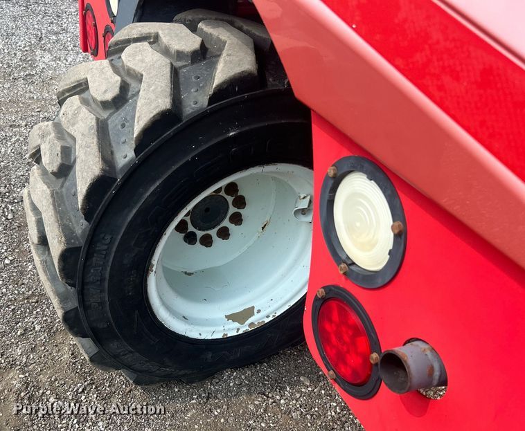 image for item EG0875 2006 Moffett M55 forklift