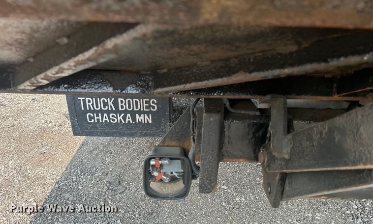 image for item EG0876 2007 Peterbilt  335 box truck