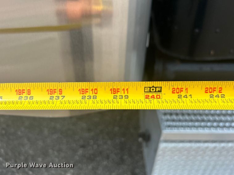 image for item EG0876 2007 Peterbilt  335 box truck