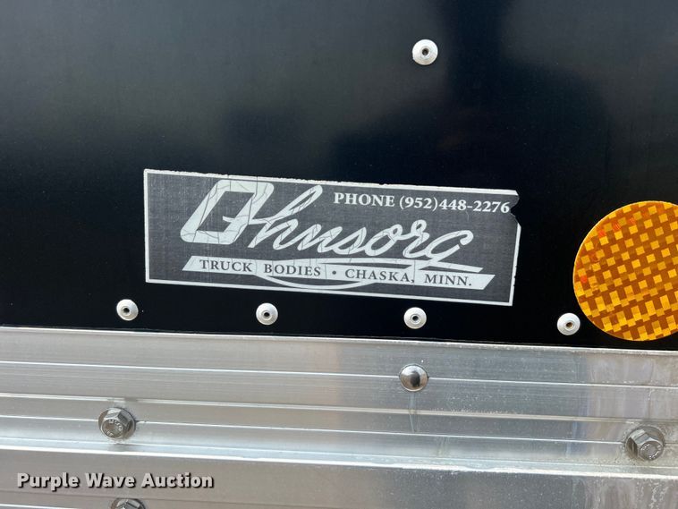 image for item EG0876 2007 Peterbilt  335 box truck