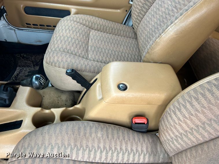 image for item EG0879 1998 Jeep Wrangler TJ SUV