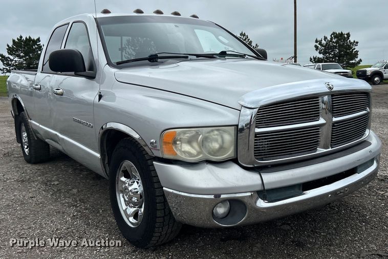 image for item EG1536 2004 Dodge Ram 2500 Quad Cab pickup truck