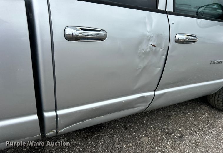 image for item EG1536 2004 Dodge Ram 2500 Quad Cab pickup truck
