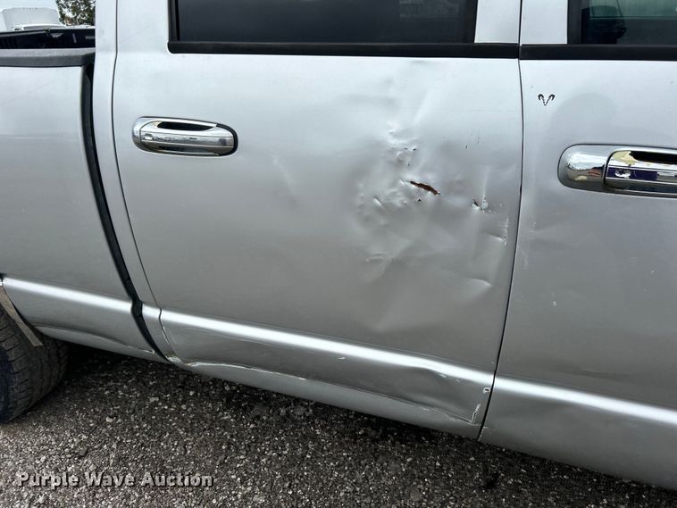 image for item EG1536 2004 Dodge Ram 2500 Quad Cab pickup truck