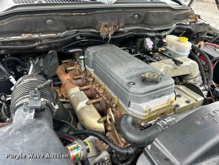 image for item EG1536 2004 Dodge Ram 2500 Quad Cab pickup truck