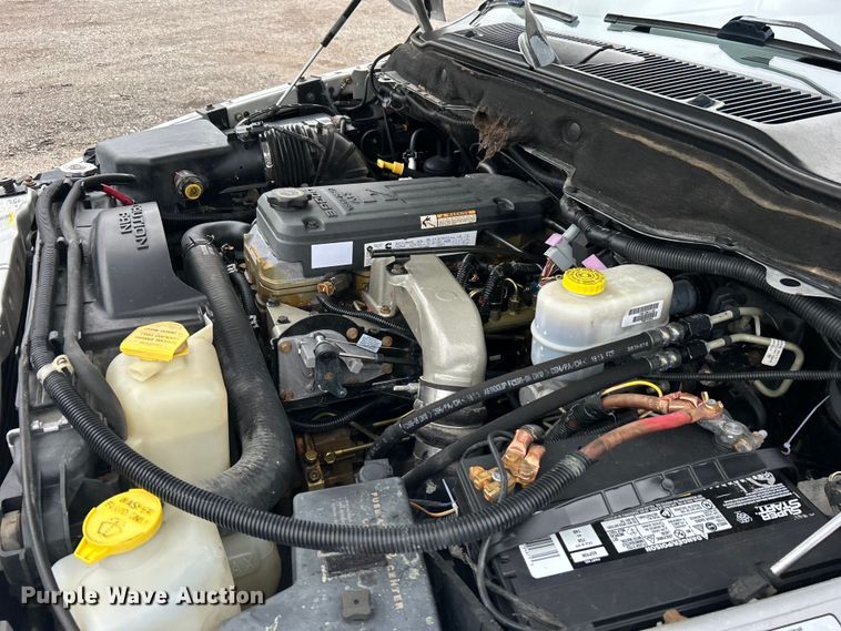 image for item EG1536 2004 Dodge Ram 2500 Quad Cab pickup truck