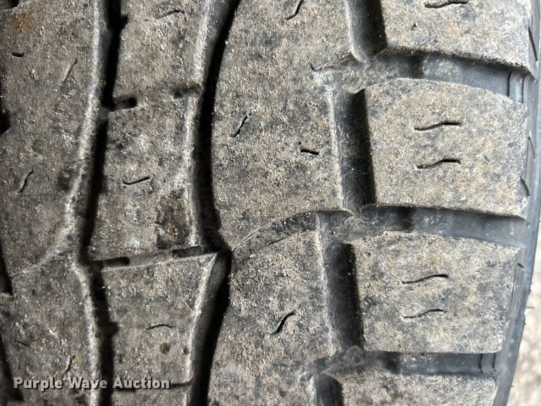 image for item EG1536 2004 Dodge Ram 2500 Quad Cab pickup truck