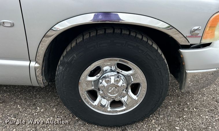 image for item EG1536 2004 Dodge Ram 2500 Quad Cab pickup truck