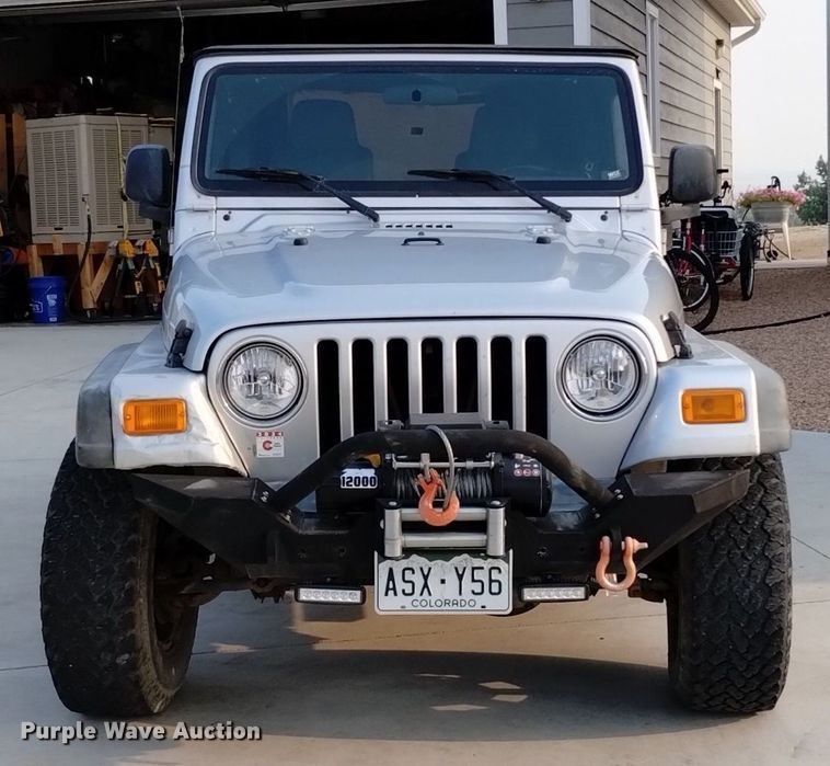 image for item EG9888 2004 Jeep Wrangler SUV