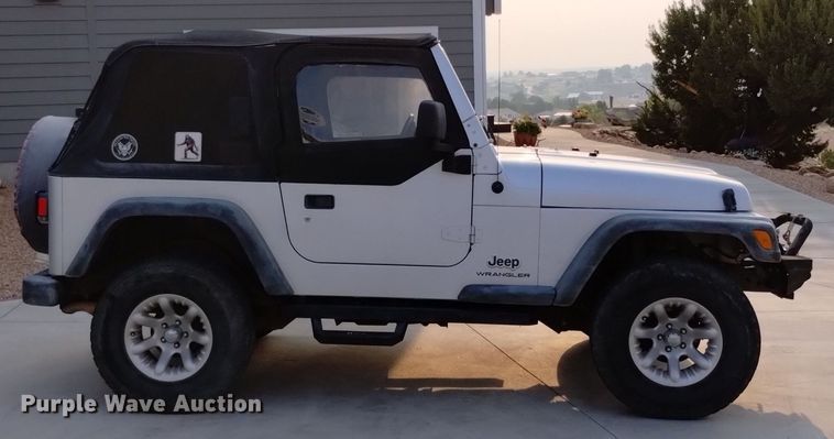 image for item EG9888 2004 Jeep Wrangler SUV