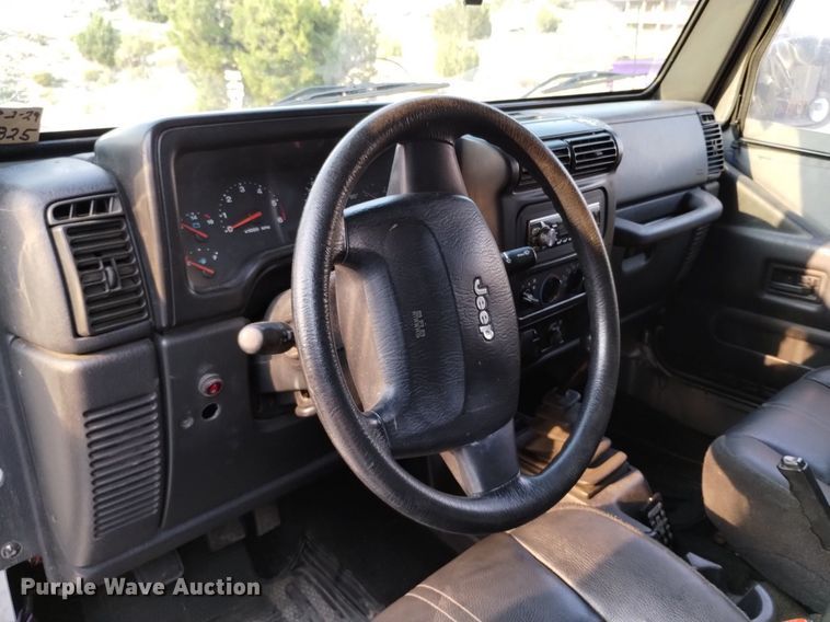 image for item EG9888 2004 Jeep Wrangler SUV