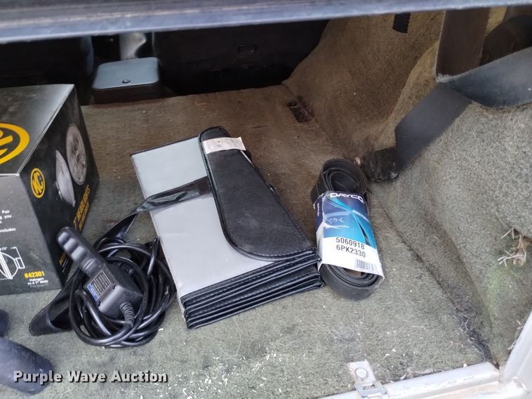 image for item EG9888 2004 Jeep Wrangler SUV