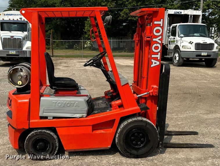 image for item EH4345 Toyota 42-4FG18 forklift