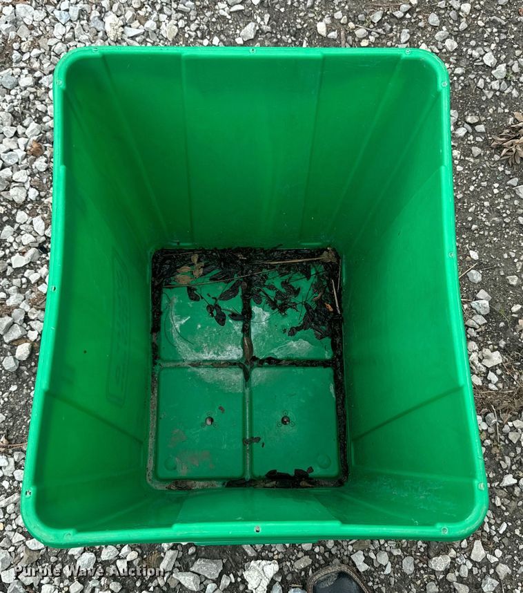 image for item EH4347 Recycle containers