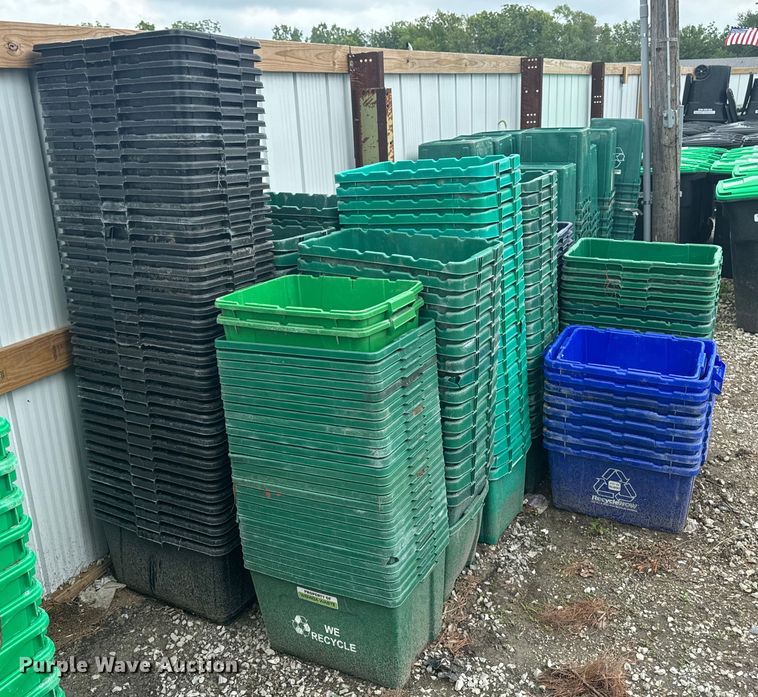 image for item EH4347 Recycle containers