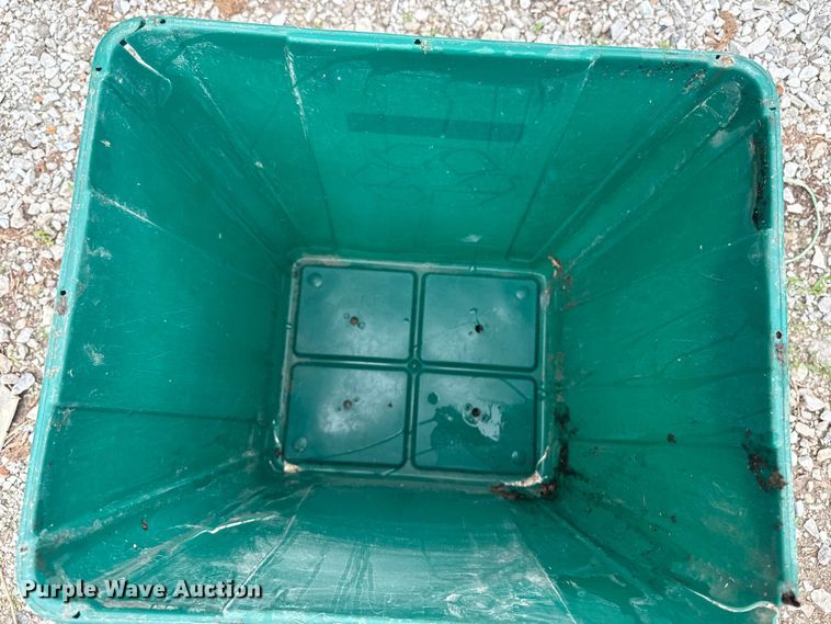 image for item EH4347 Recycle containers