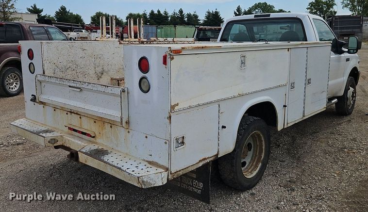 image for item EI3996 2004 Ford F450  Super Duty XL utility / service truck