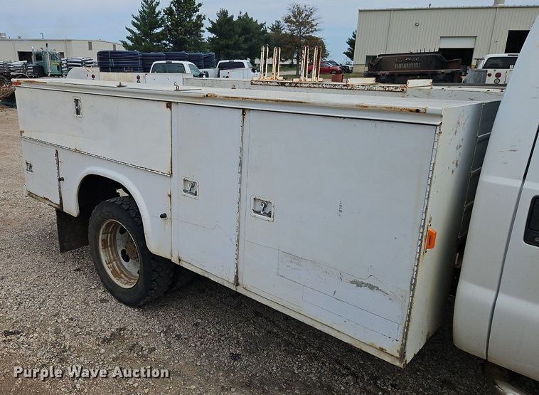 image for item EI3996 2004 Ford F450  Super Duty XL utility / service truck