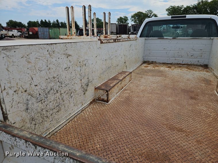 image for item EI3996 2004 Ford F450  Super Duty XL utility / service truck