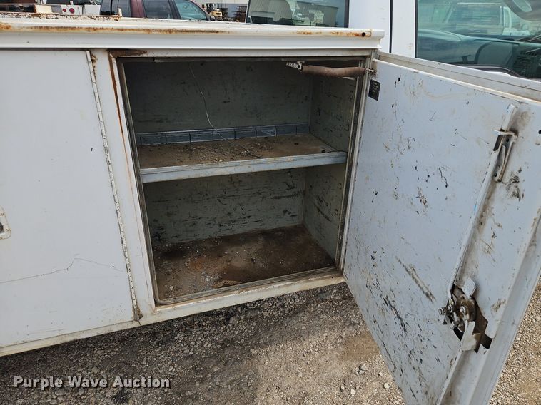 image for item EI3996 2004 Ford F450  Super Duty XL utility / service truck