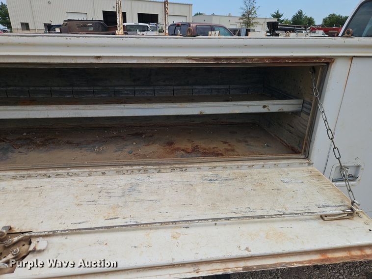 image for item EI3996 2004 Ford F450  Super Duty XL utility / service truck