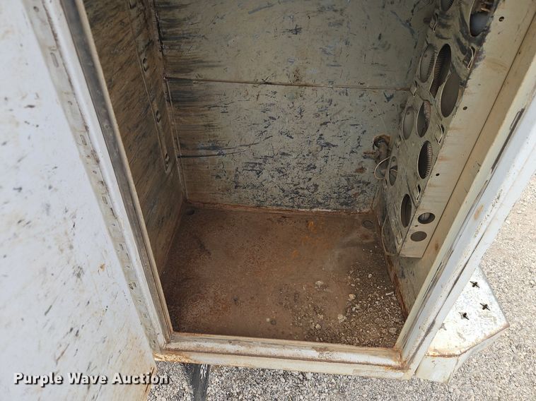 image for item EI3996 2004 Ford F450  Super Duty XL utility / service truck