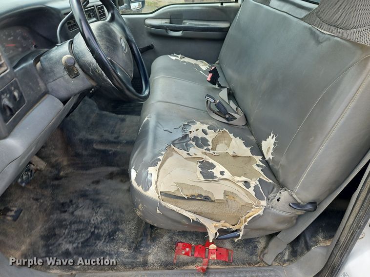 image for item EI3996 2004 Ford F450  Super Duty XL utility / service truck