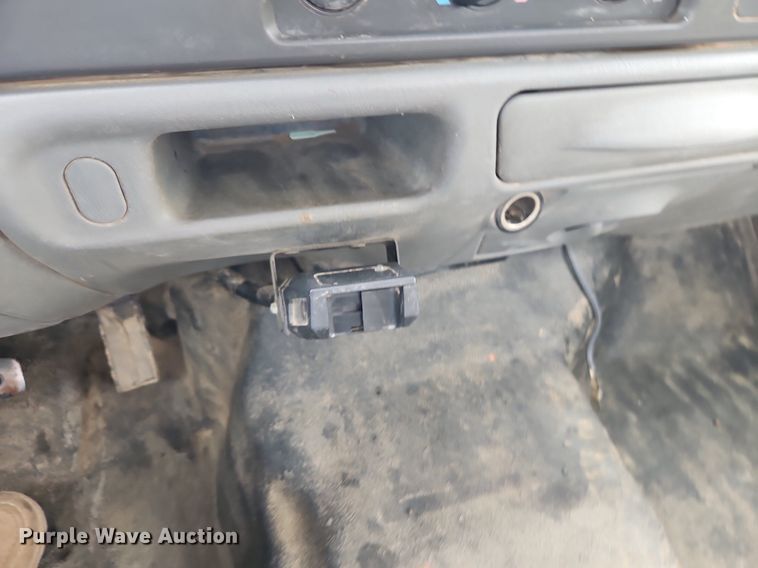 image for item EI3996 2004 Ford F450  Super Duty XL utility / service truck