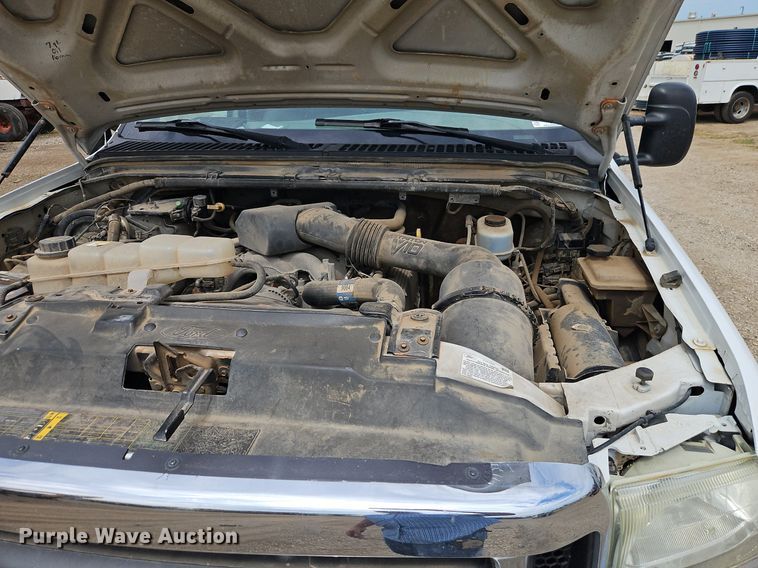 image for item EI3996 2004 Ford F450  Super Duty XL utility / service truck