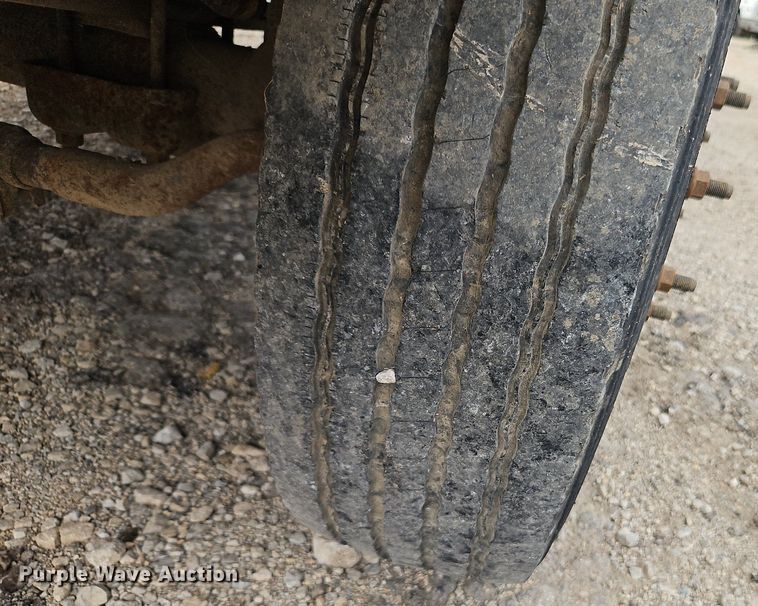 image for item EI3996 2004 Ford F450  Super Duty XL utility / service truck