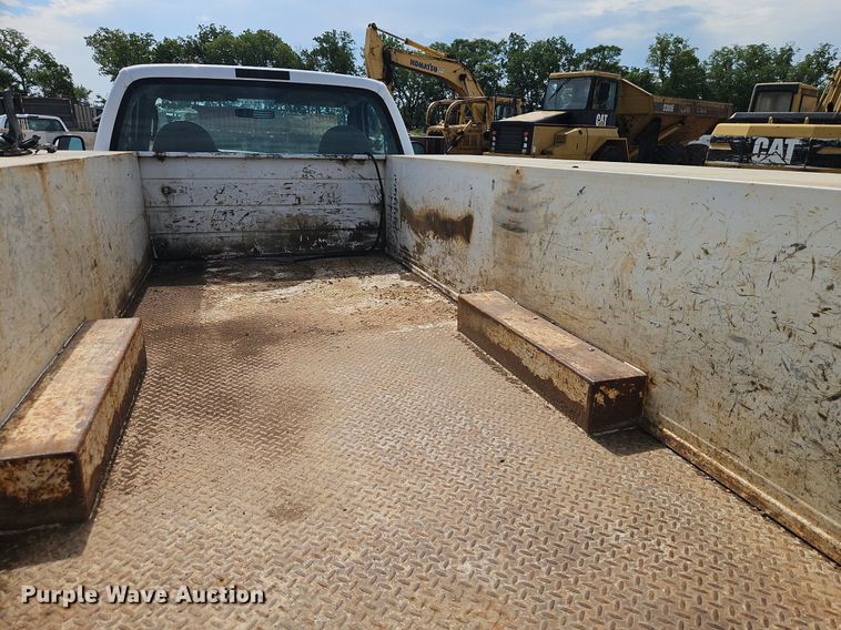 image for item EI3997 2006 Ford F450 Super Duty XL utility / service truck