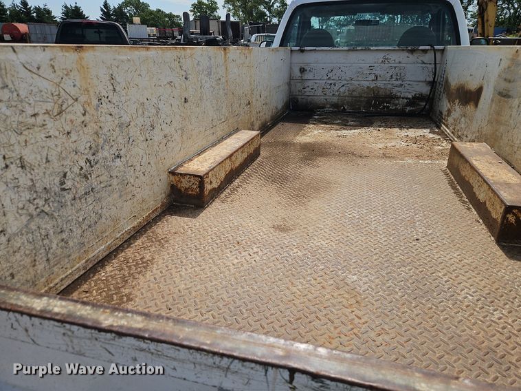 image for item EI3997 2006 Ford F450 Super Duty XL utility / service truck