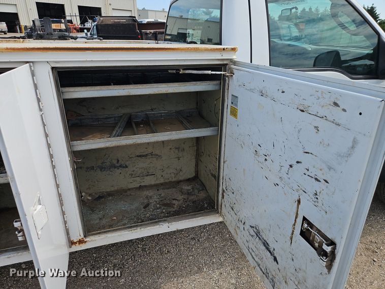 image for item EI3997 2006 Ford F450 Super Duty XL utility / service truck