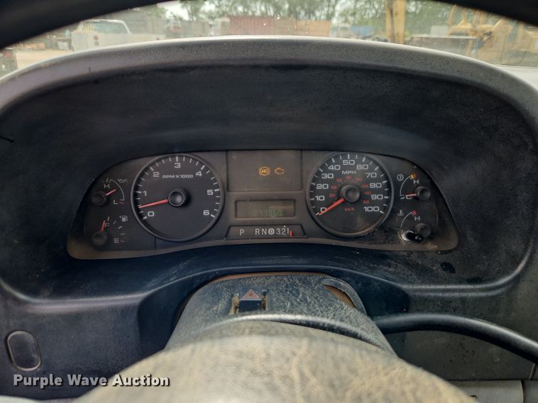 image for item EI3997 2006 Ford F450 Super Duty XL utility / service truck