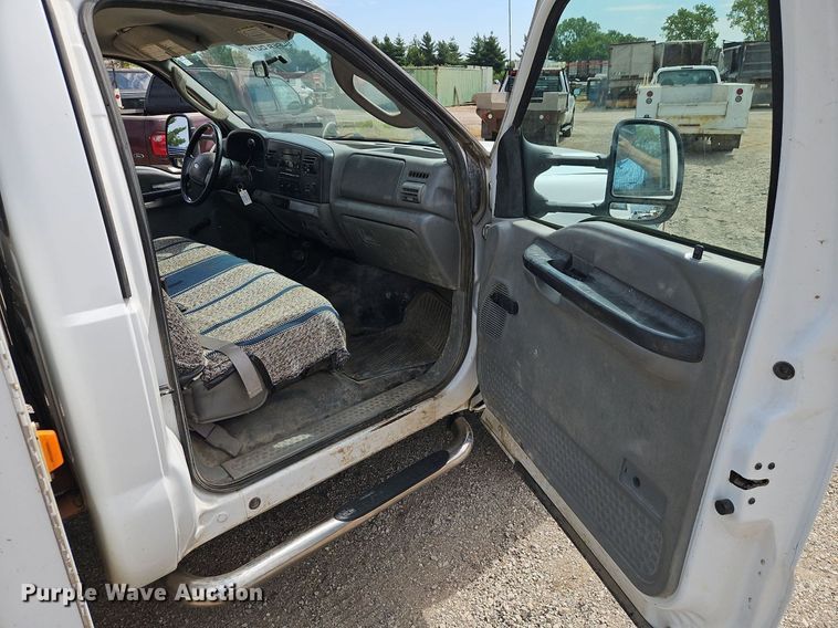 image for item EI3997 2006 Ford F450 Super Duty XL utility / service truck