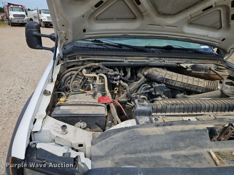 image for item EI3997 2006 Ford F450 Super Duty XL utility / service truck