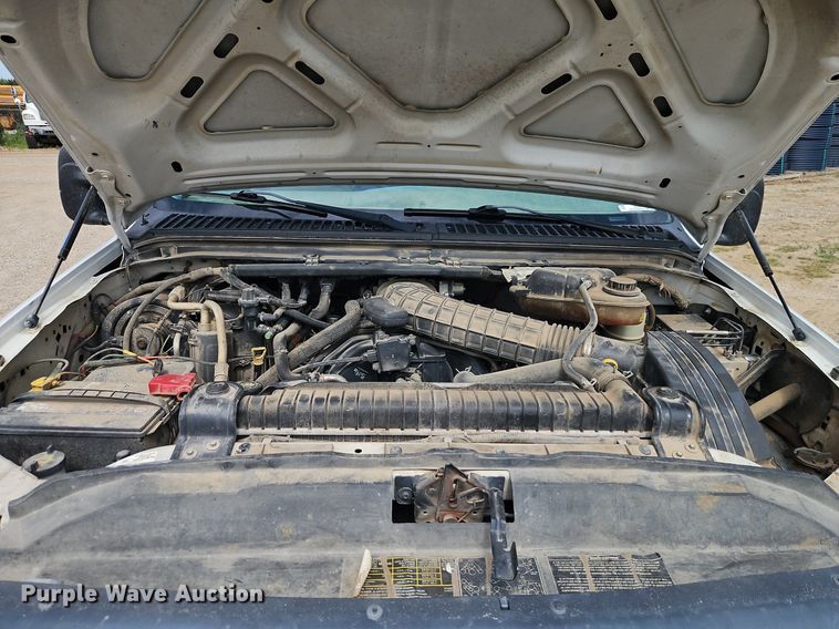 image for item EI3997 2006 Ford F450 Super Duty XL utility / service truck