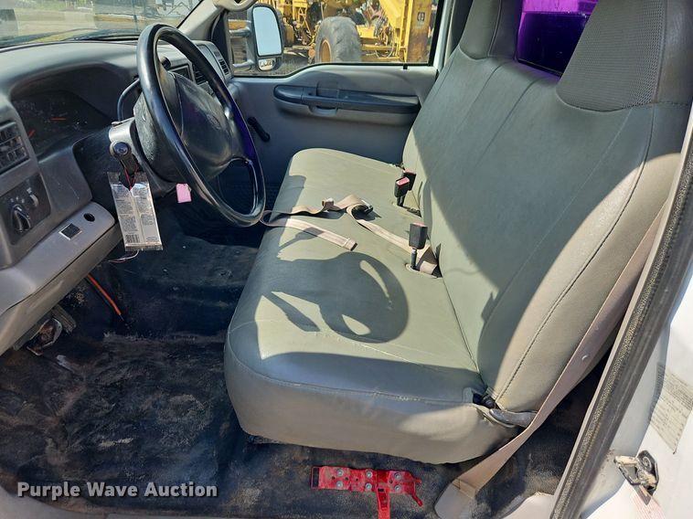 image for item EI3999 2000 Ford F450 Super Duty XL utility / service truck