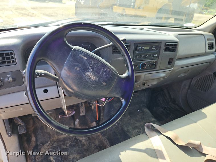 image for item EI3999 2000 Ford F450 Super Duty XL utility / service truck